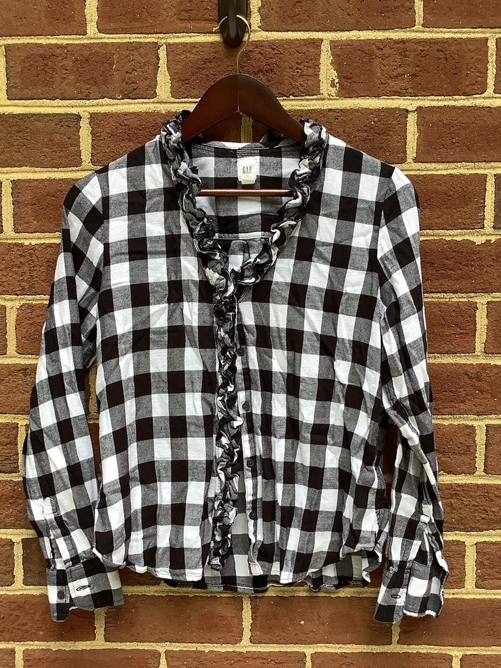 Gap Black and White Buffalo Check Button shirt Ruffle Trim M Flannel